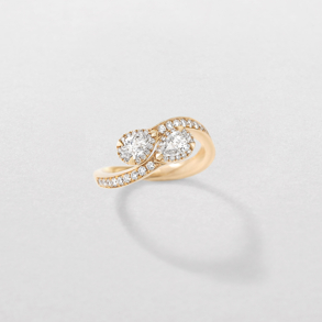 rose gold and diamonds ring