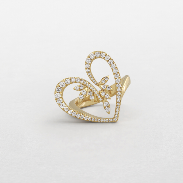 rose gold and diamonds ring