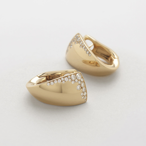 pink gold and diamonds earrings