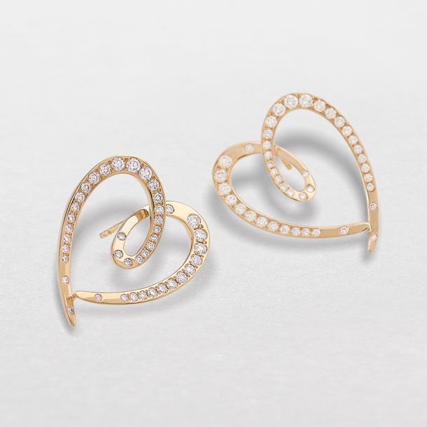 rose gold and diamonds earrings