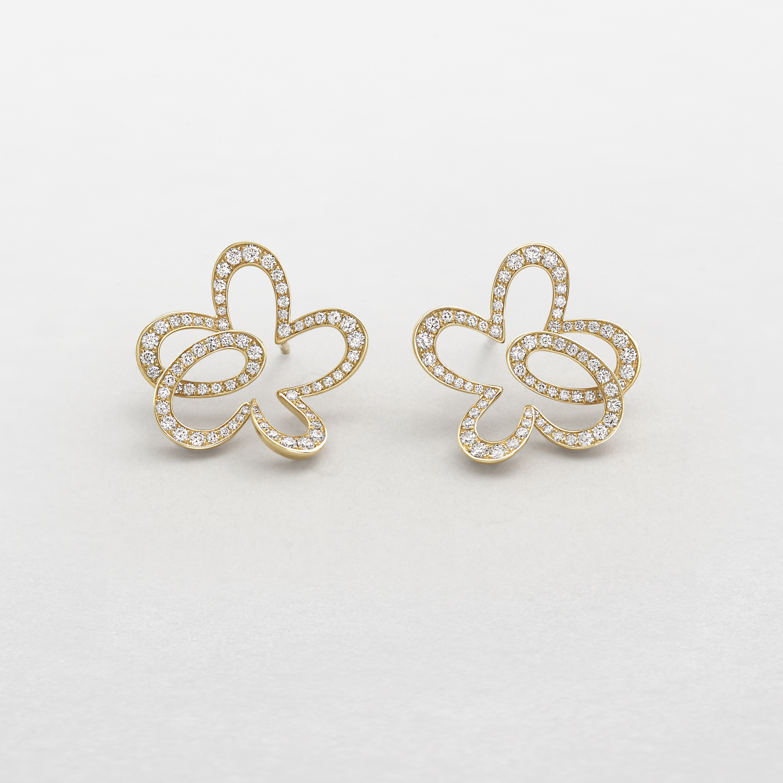 rose gold and diamonds earrings