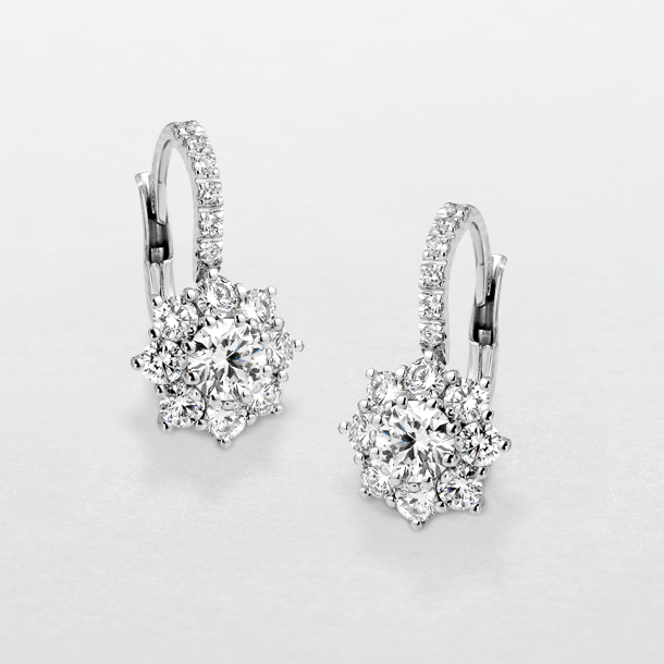 white gold and diamonds earrings