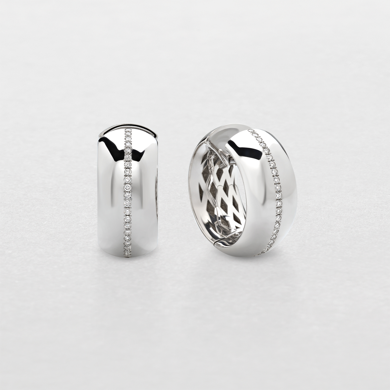 white gold and diamonds earrings