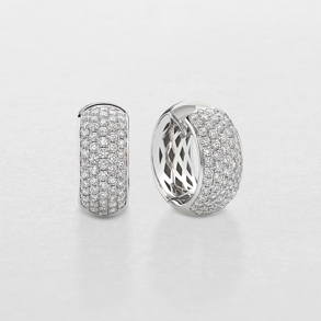 white gold and diamonds earrings