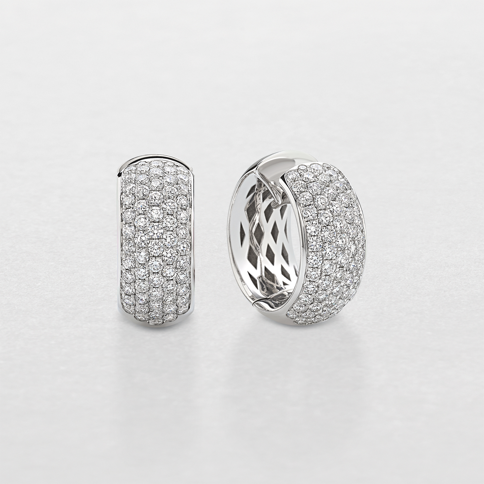 orecchini in oro bianco e diamanti