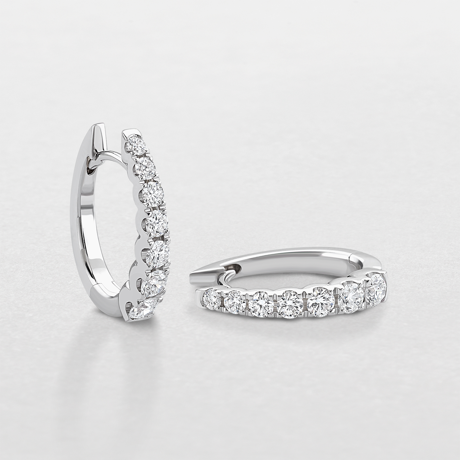 orecchini in oro bianco e diamanti