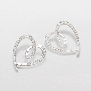 white gold and diamonds earrings