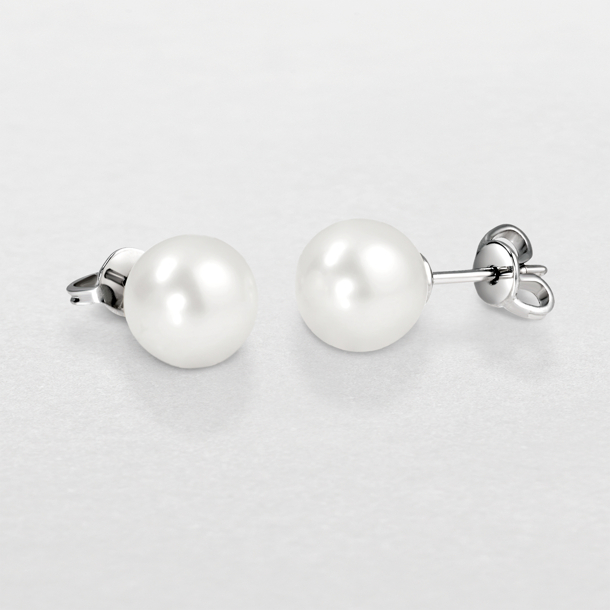 orecchini in oro bianco e perla