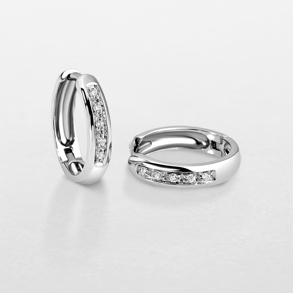 orecchini in oro bianco e diamanti