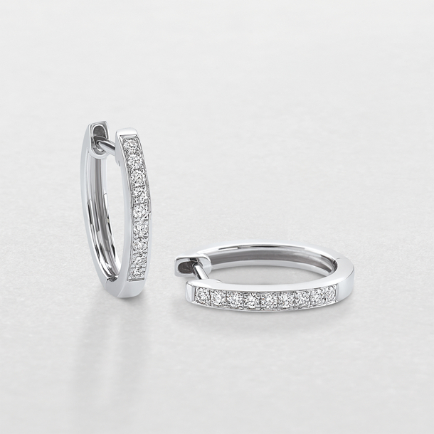 white gold and diamonds earrings