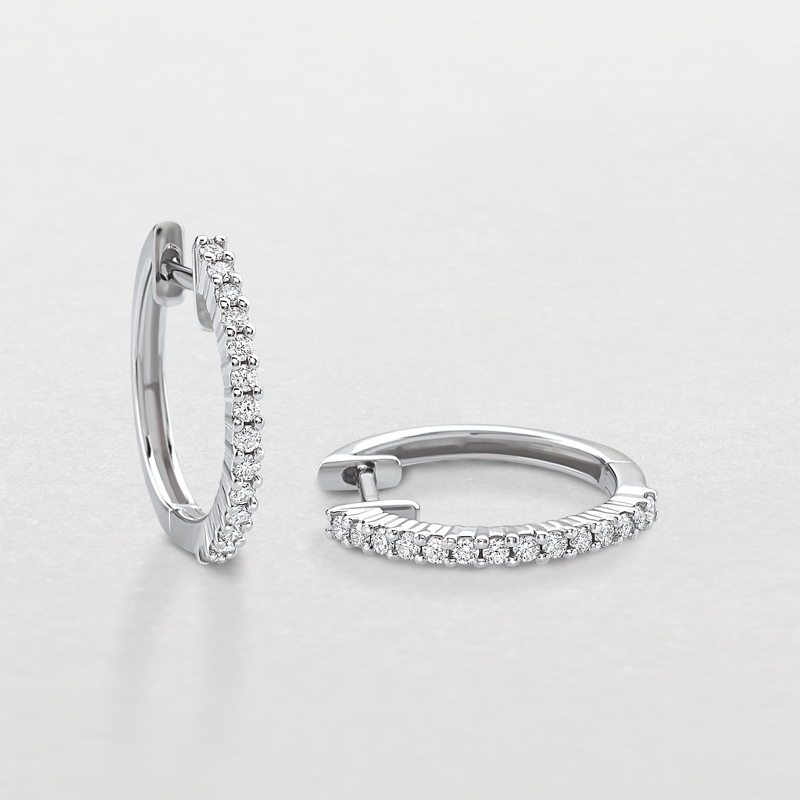 orecchini in oro bianco e diamanti