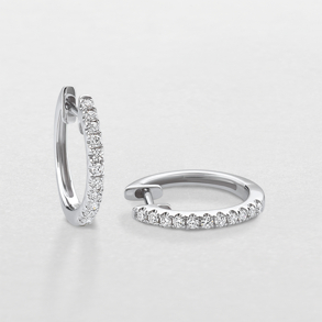 white gold and diamonds earrings