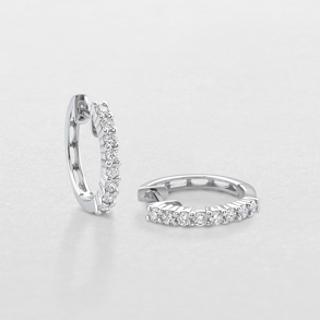 white gold and diamonds earrings