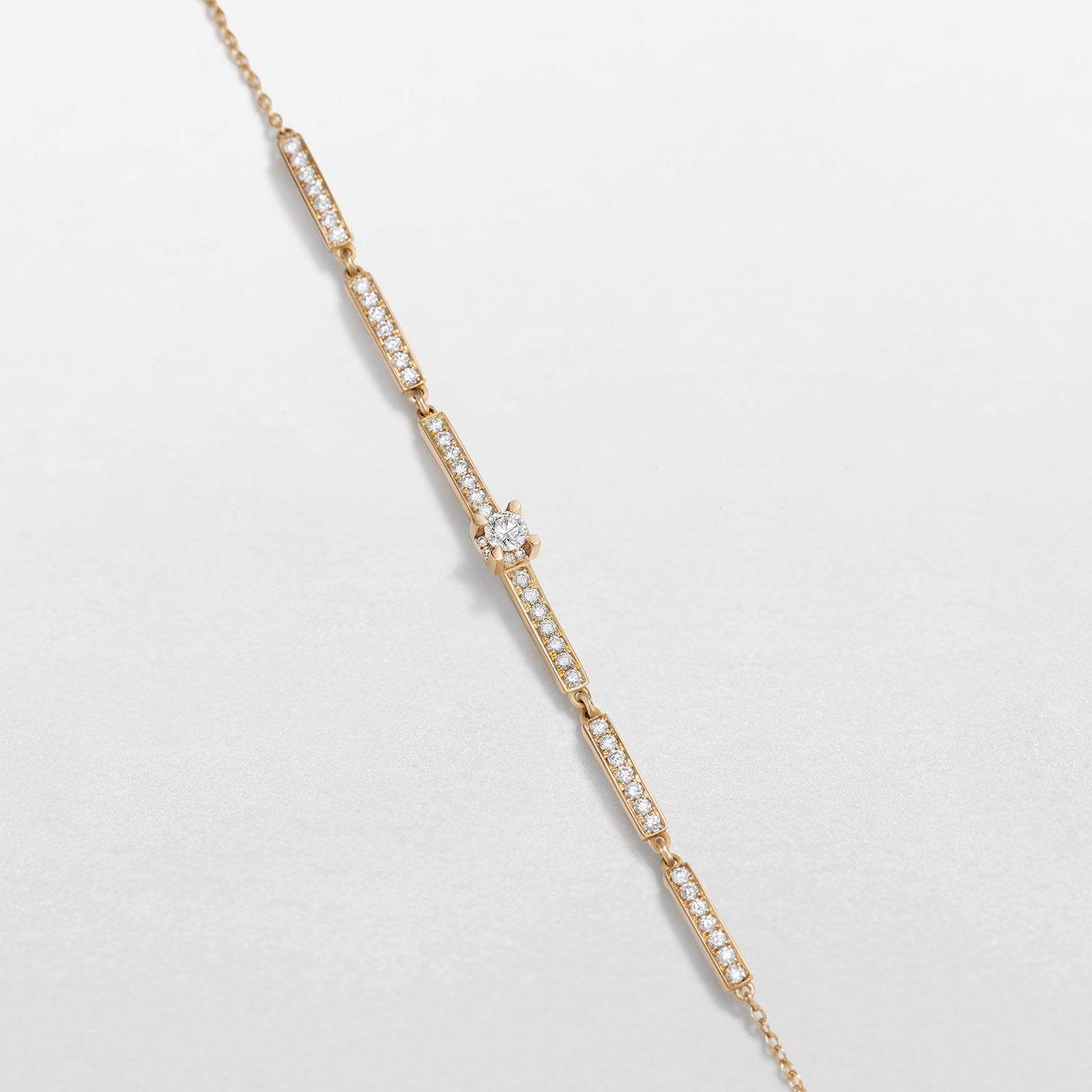 rose gold and diamonds bracelet