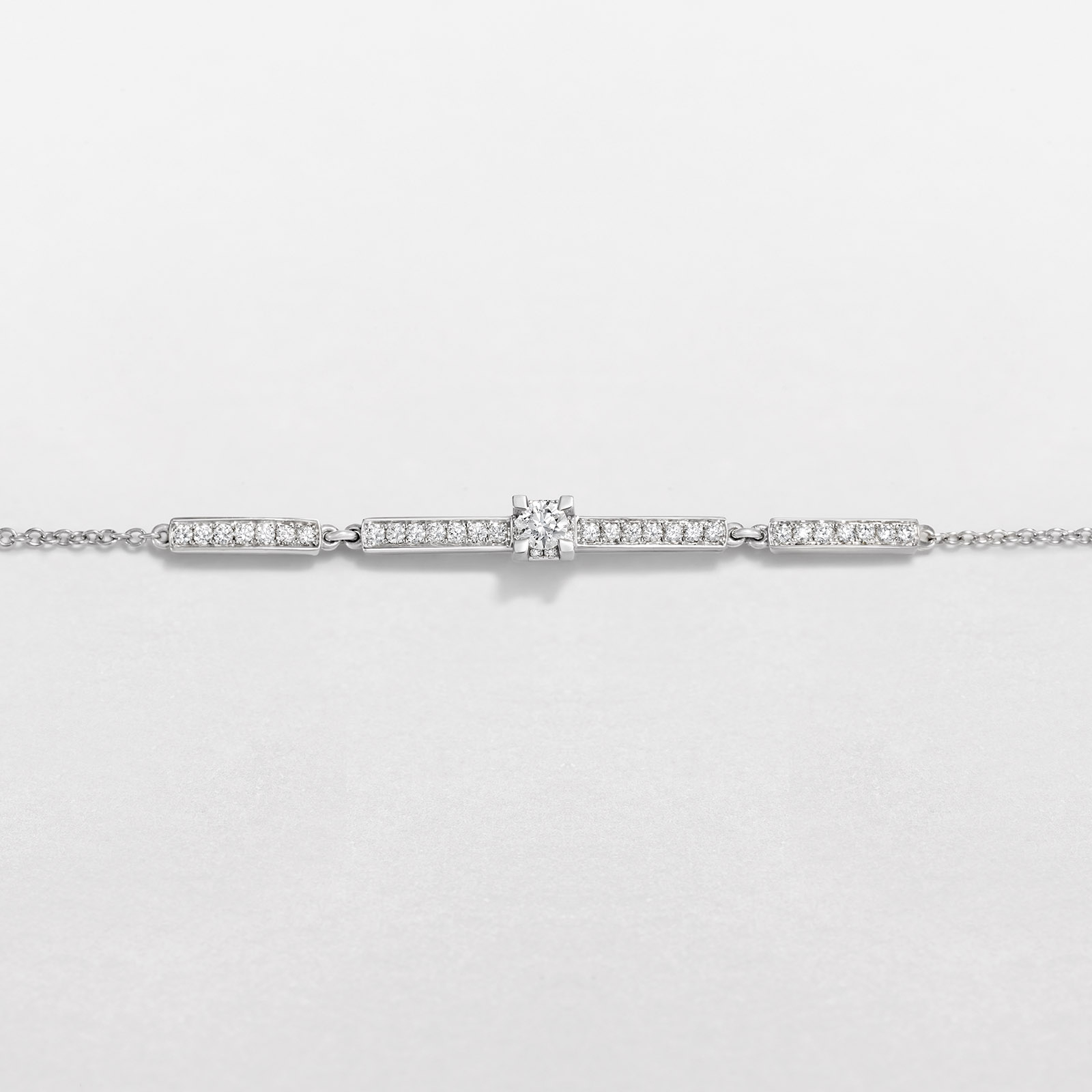 white gold and diamonds bracelets