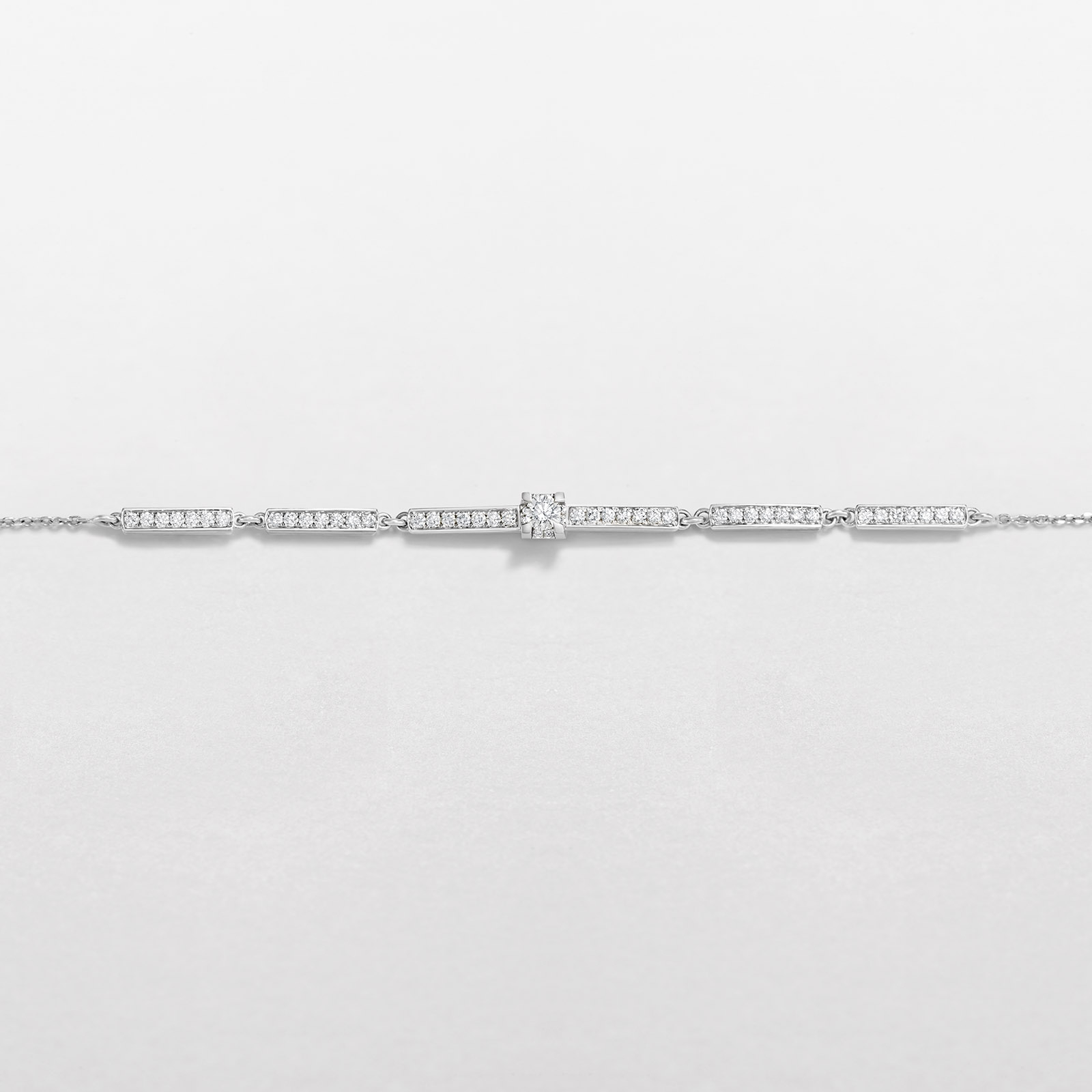 white gold and diamonds bracelets