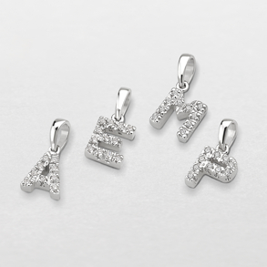 white gold and diamonds pendant