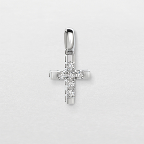 white gold and diamonds pendant