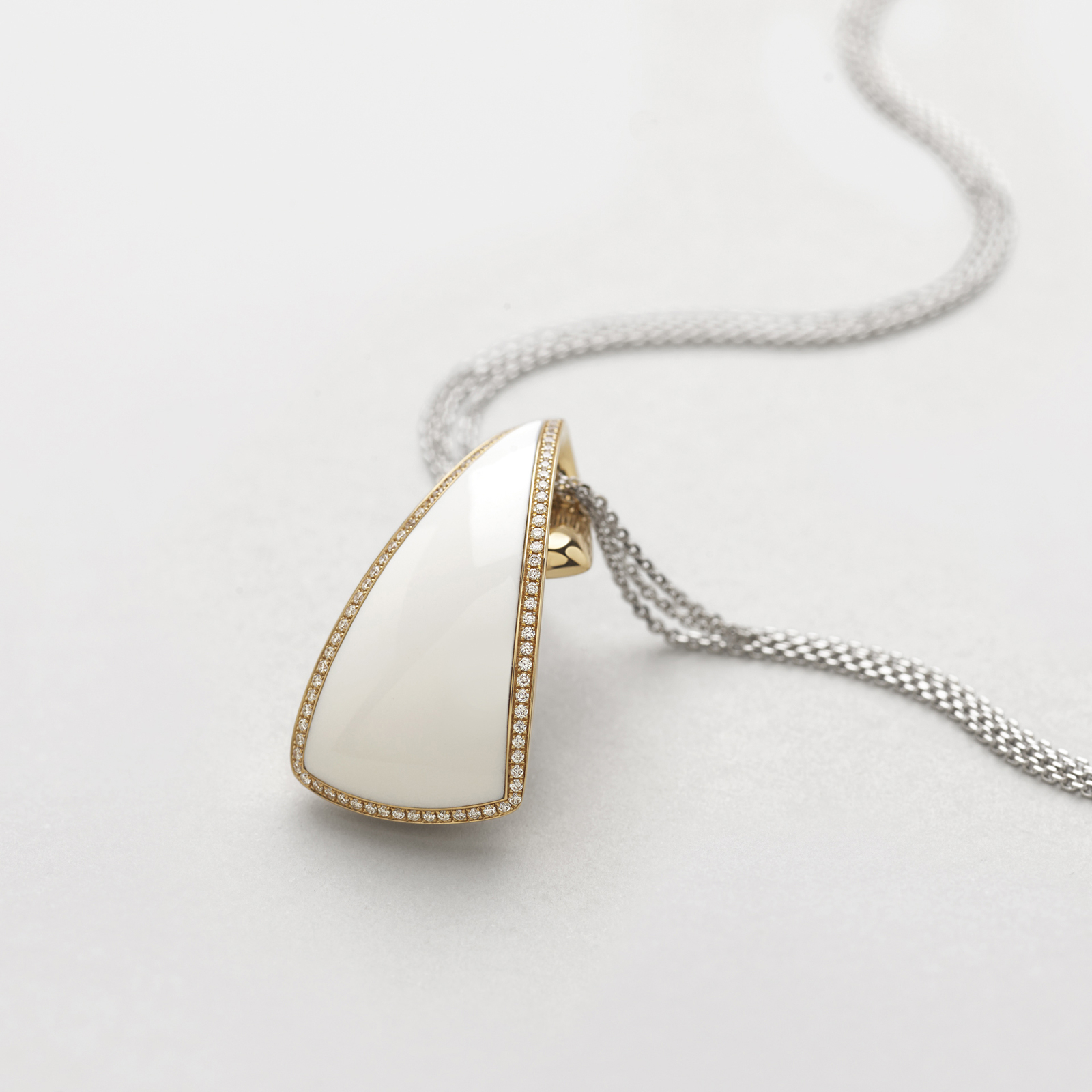 pink and white gold with diamonds and kogolong necklace