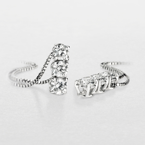 girocollo in oro bianco e diamanti