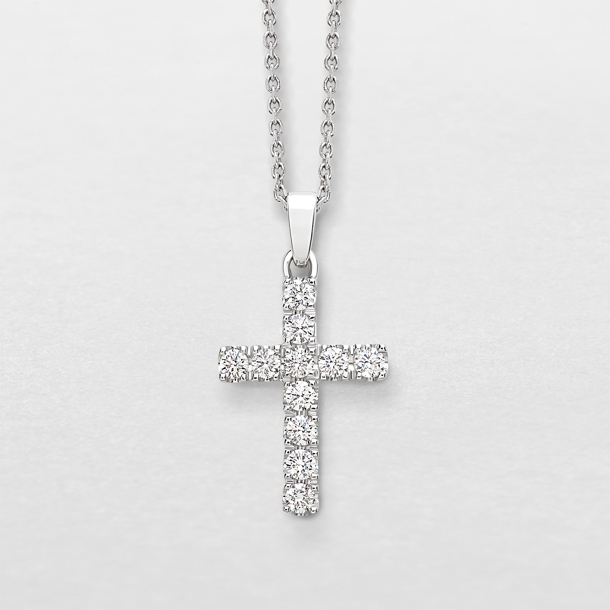 white gold and diamonds necklace