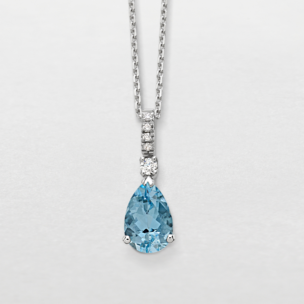 white gold with diamonds and aquamarine necklace