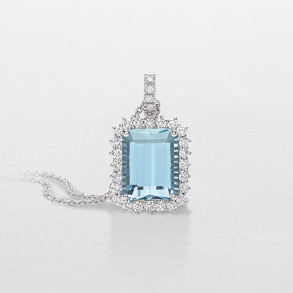 white gold with diamonds and aquamarine necklace