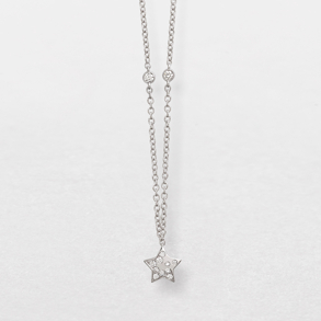 white gold and diamonds necklace