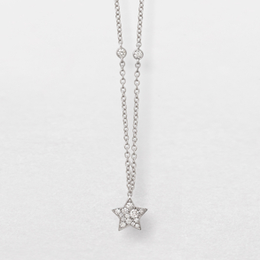 white gold and diamonds necklace