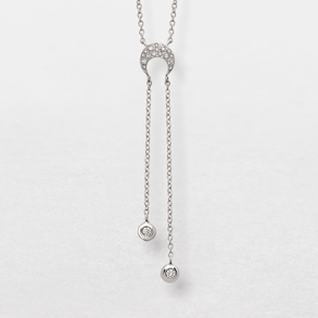 white gold and diamonds necklace