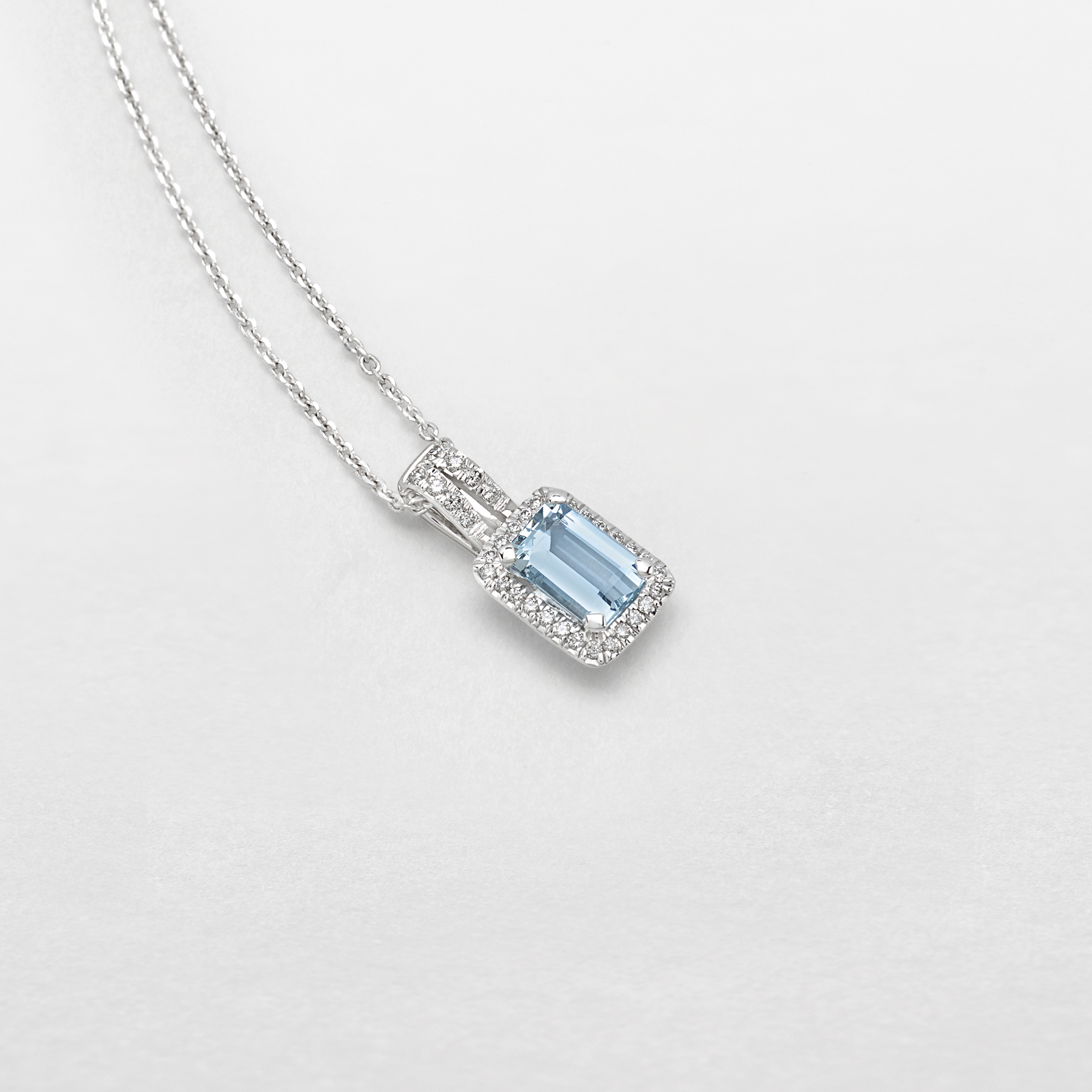 white gold with diamonds and aquamarine necklace
