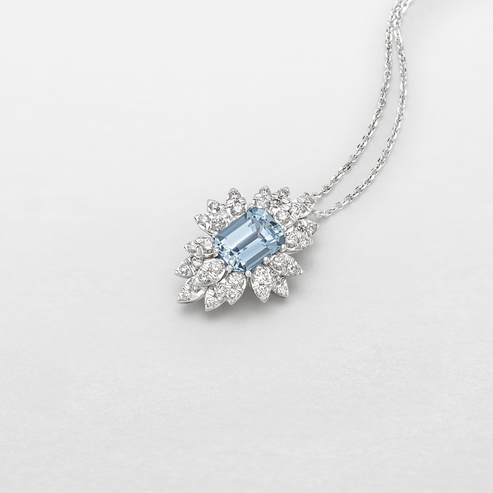 white gold with diamonds and aquamarine necklace