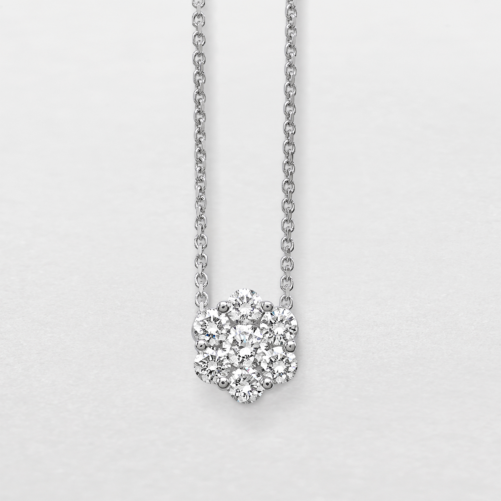 white gold and diamonds necklace