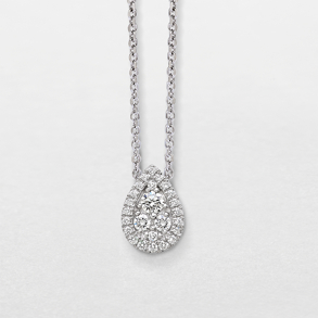 white gold and diamonds necklace
