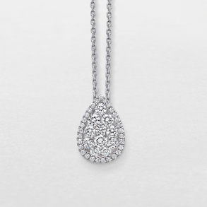 white gold and diamonds necklace