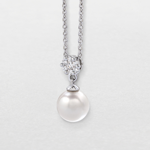 white gold with pearl and diamonds necklace