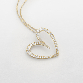 rose gold and diamonds necklace