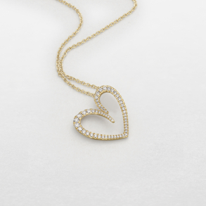 rose gold and diamonds necklace