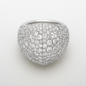 white gold with diamonds ring