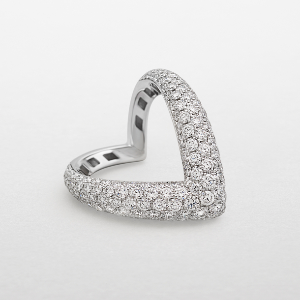 anello in oro bianco e diamanti