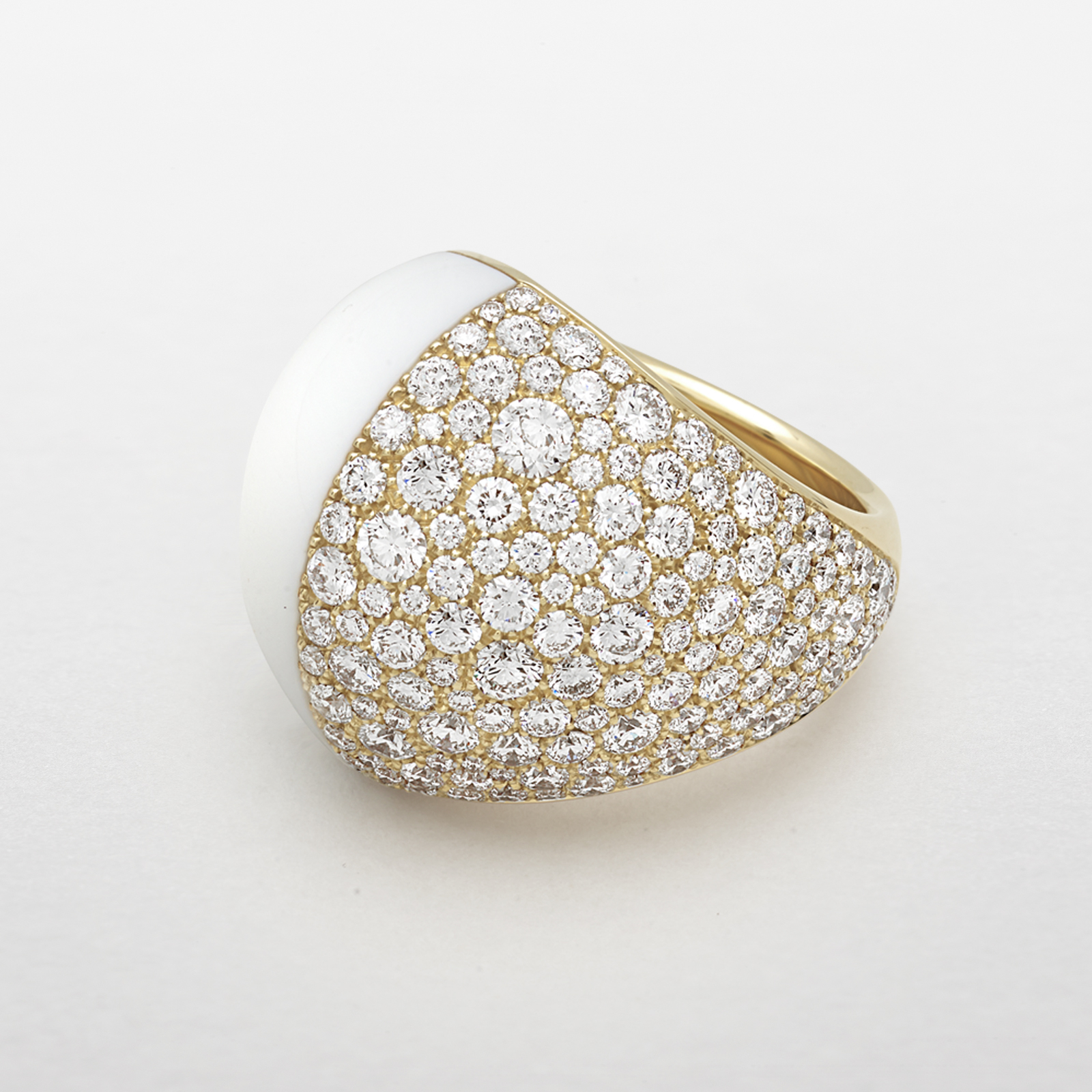 rose gold and diamonds ring