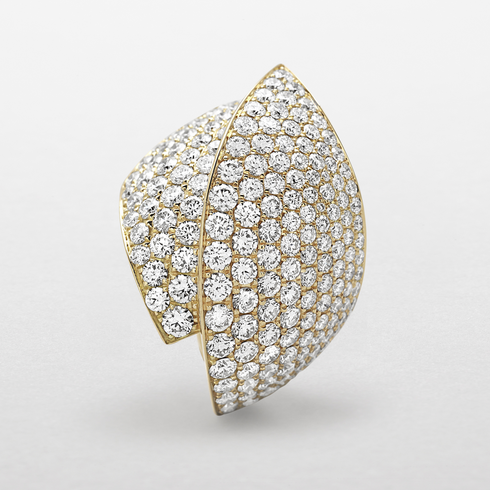 anello in oro rosa e diamanti