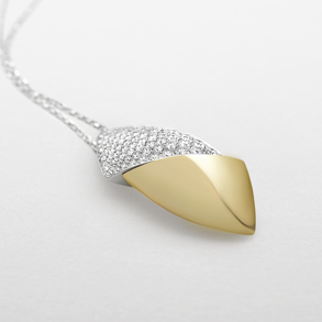 rose and white gold with diamonds necklace