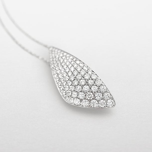 girocollo in oro bianco e diamanti