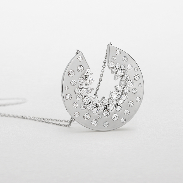 girocollo in oro bianco e diamanti