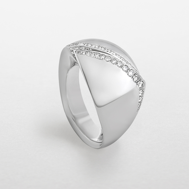 white gold with diamonds ring