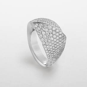 white gold with diamonds ring