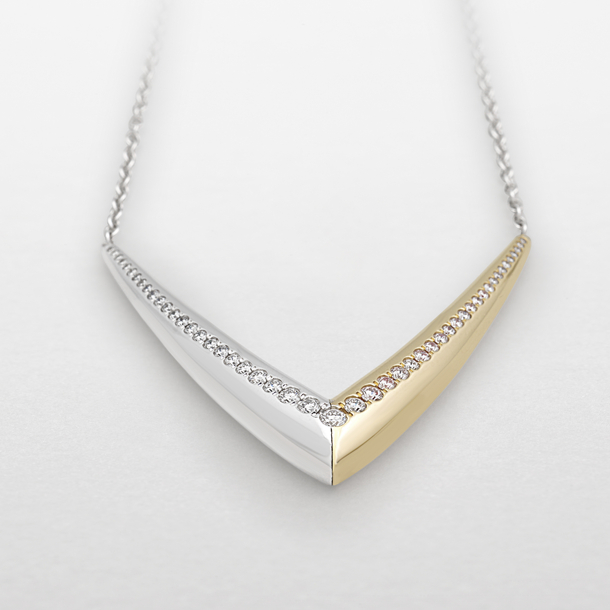 rose and white gold with diamonds necklace