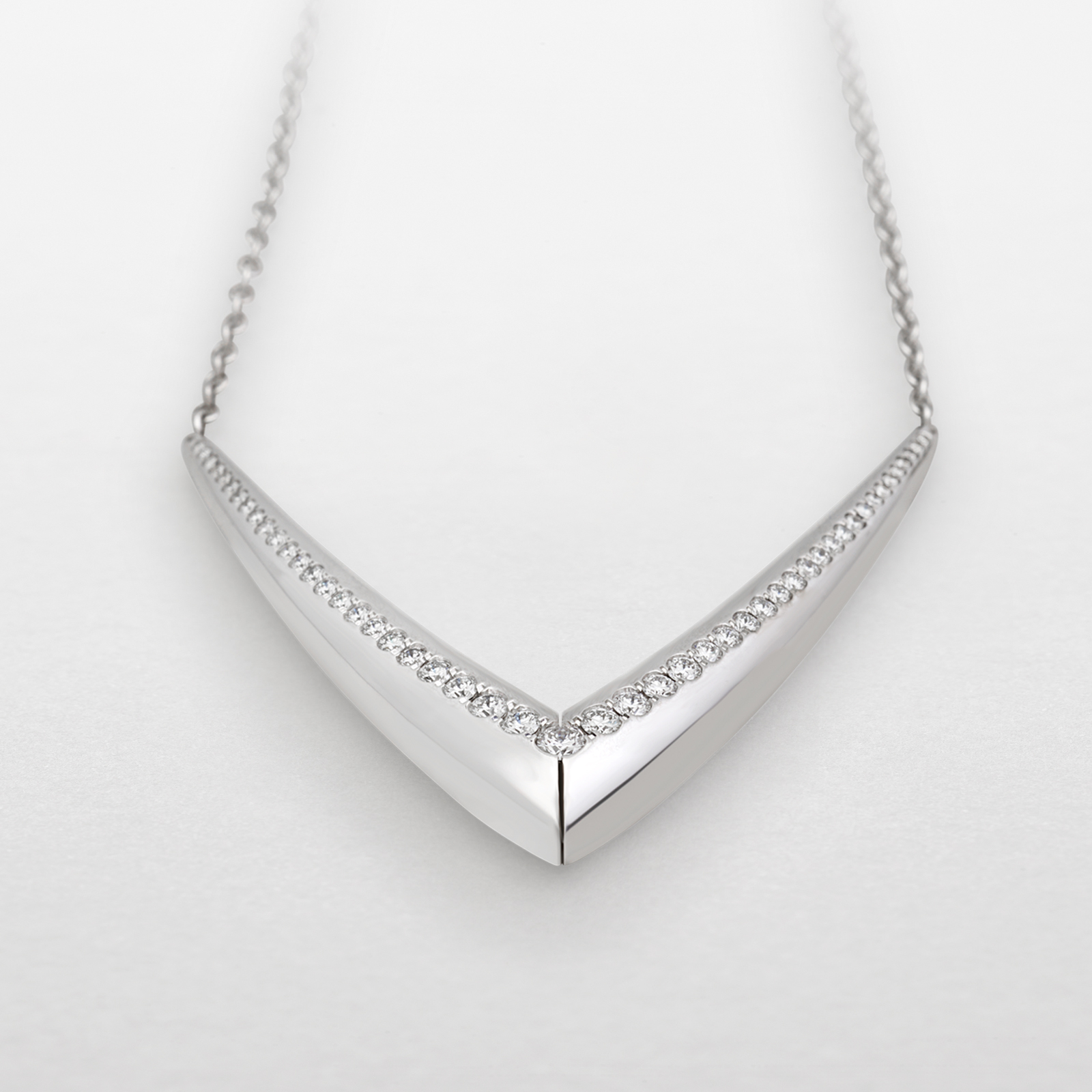 white gold with diamonds necklace