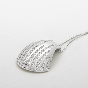white gold with diamonds necklace
